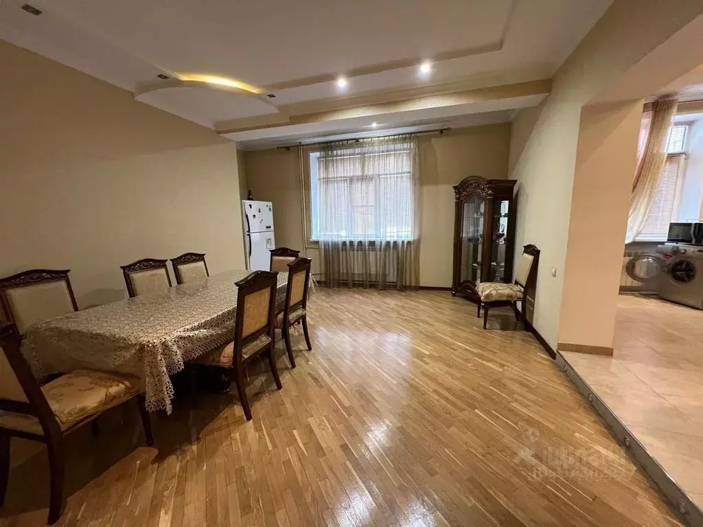 4-к кв. Дагестан, Махачкала ул. Ирчи Казака (187.0 м) - Фото 1