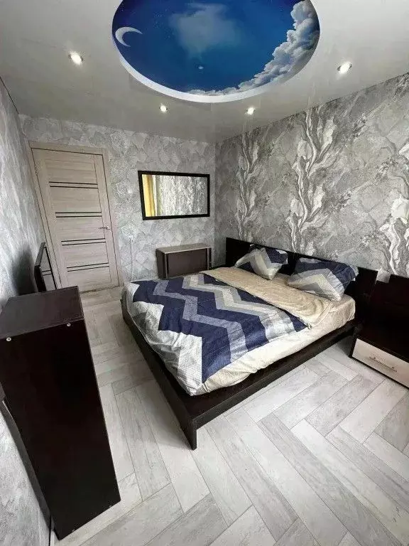 1-к кв. Ульяновская область, Ульяновск ул. Ефремова, 46 (90.0 м) - Фото 0