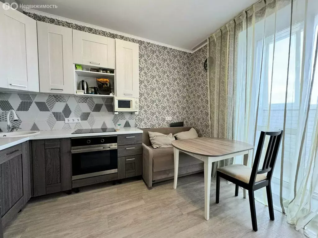 1-комнатная квартира: Волгоград, Варшавская улица, 15 (38.6 м) - Фото 0
