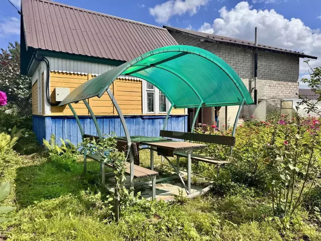 Дом в Смоленская область, Ярцево Парковая ул., 2А (15 м) - Фото 1