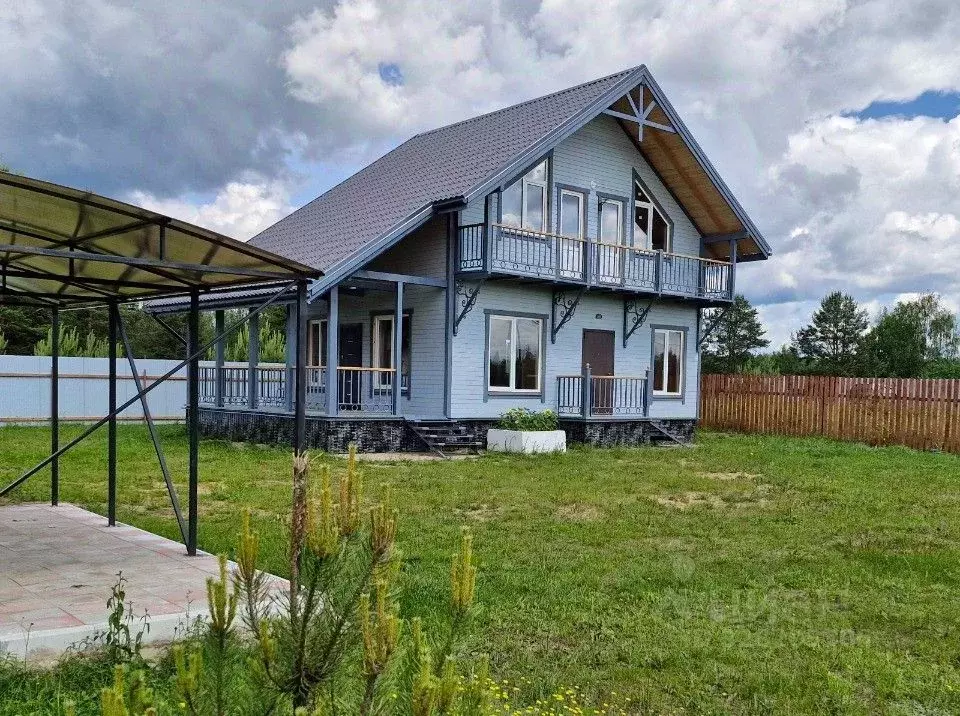 Дом в Ленинградская область, Лужский район, Торковичское с/пос, д. ... - Фото 1
