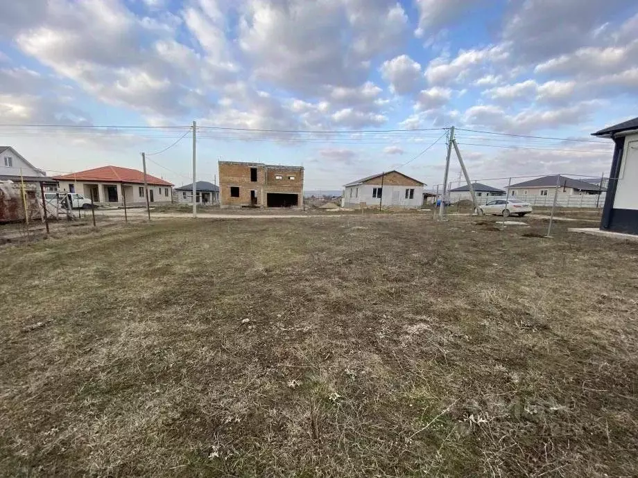 Участок в Крым, Симферопольский район, Добровское с/пос, с. Пионерское ... - Фото 2