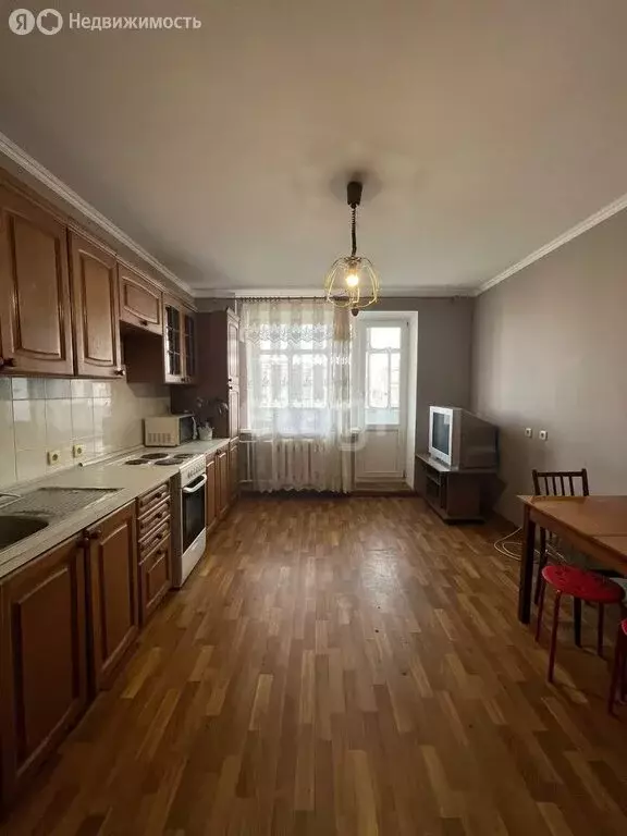 3-комнатная квартира: Тюмень, улица Малыгина, 8 (97 м) - Фото 1