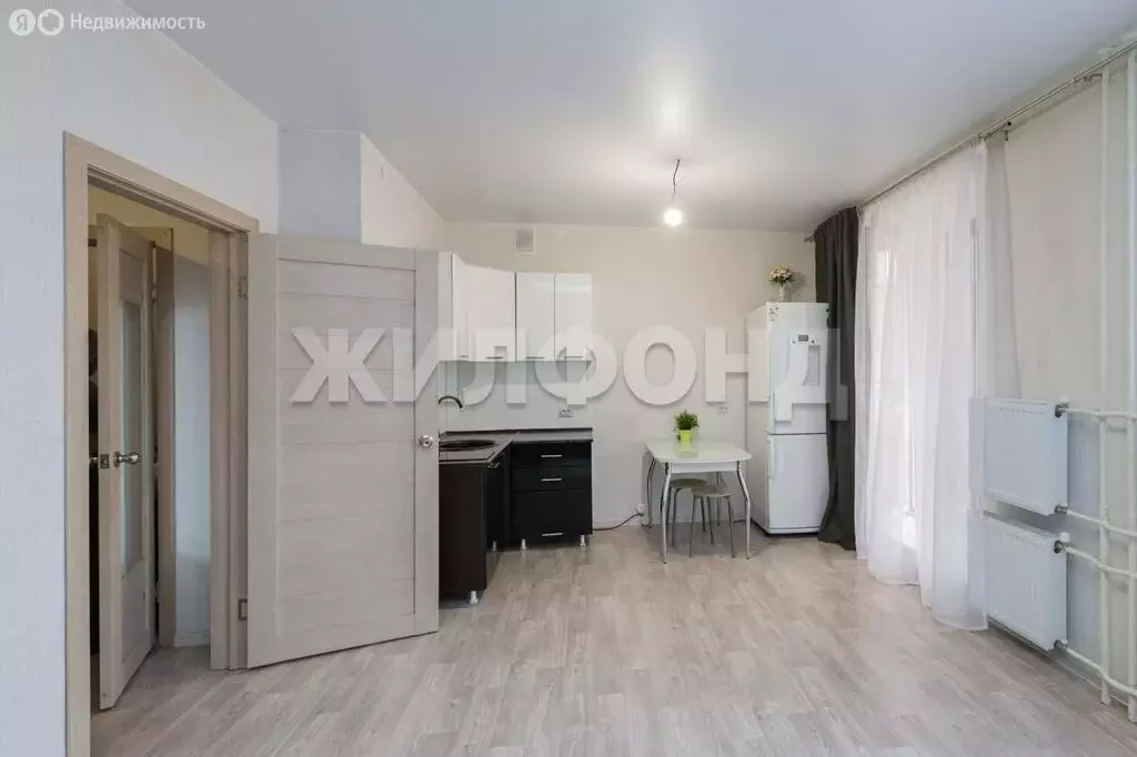 Квартира-студия: Новосибирск, улица Заслонова, 13/3 (31.8 м) - Фото 2