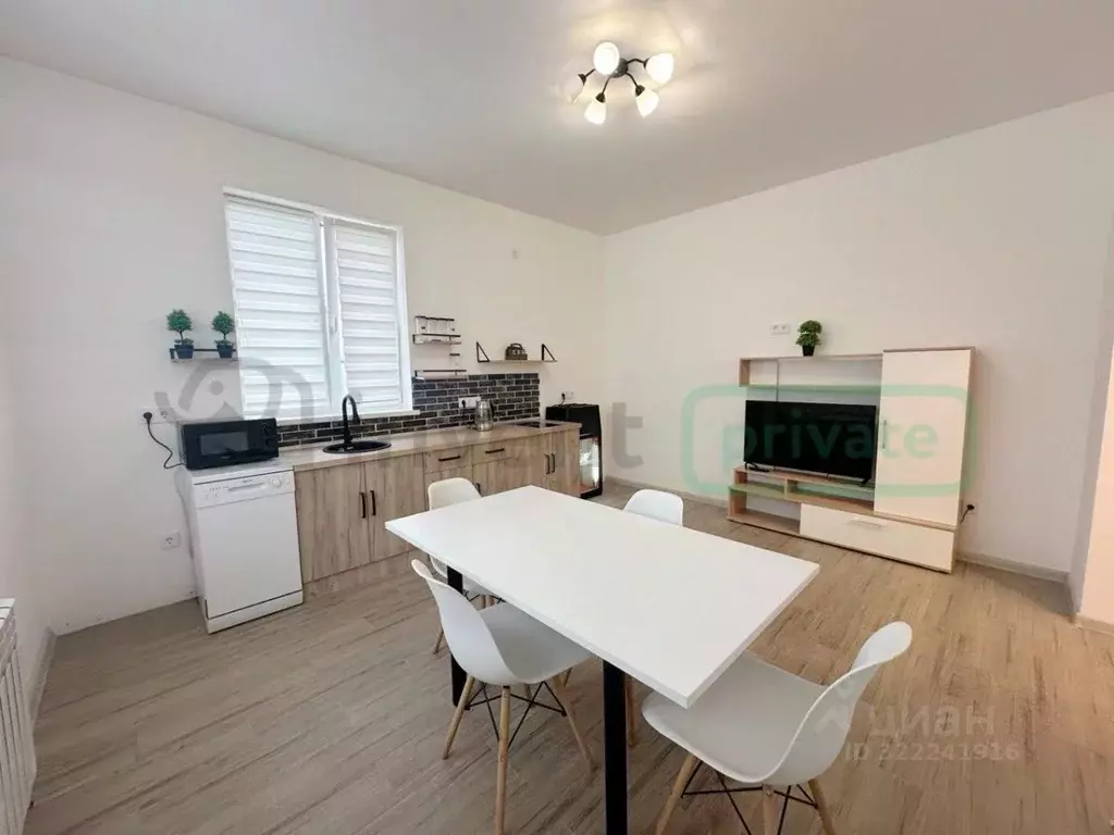 Дом в Калининградская область, Пионерский ул. Цветочная (110 м) - Фото 0