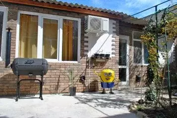 Дом в Крым, Феодосия ул. Халтурина, 4 (80 м) - Фото 0