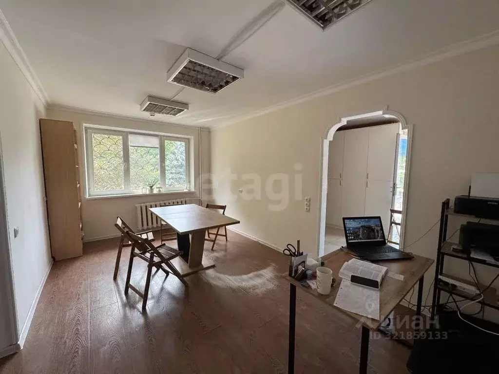 Торговая площадь в Северная Осетия, Владикавказ ул. Леонова, 5к2 (117 ... - Фото 1