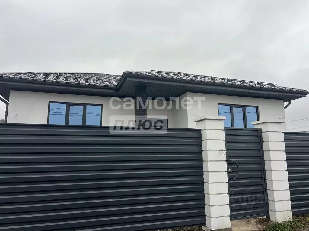 Дом в Курская область, Курский район, Моковский сельсовет, д. 2-я ... - Фото 1