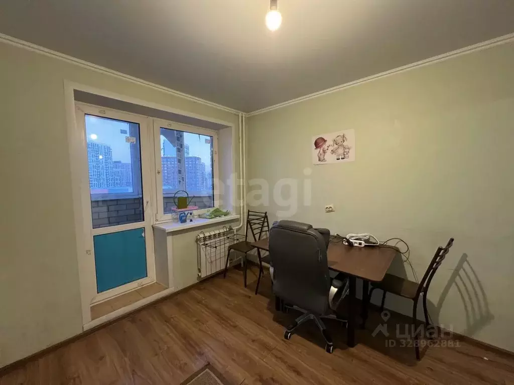 1-к кв. Тюменская область, Тюмень ул. Андрея Бушуева, 6 (42.4 м) - Фото 2