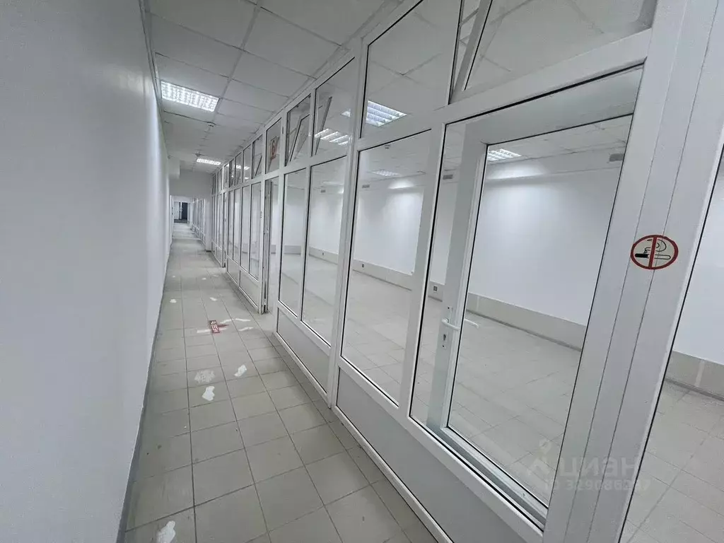 Помещение свободного назначения в Краснодарский край, Крымск ул. ... - Фото 2