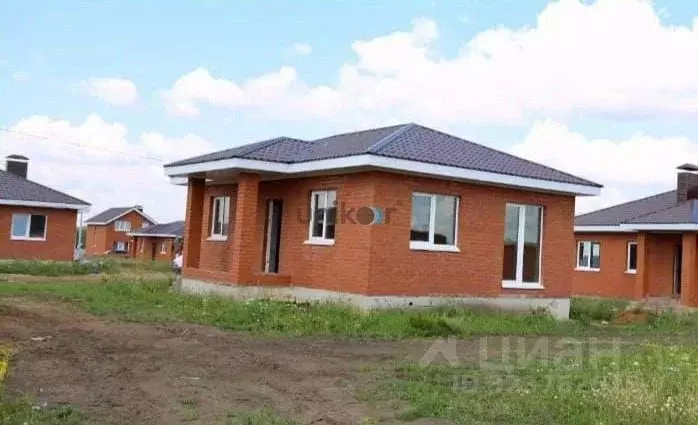 Коттедж в Башкортостан, Иглинский район, Акбердинский сельсовет, д. ... - Фото 2