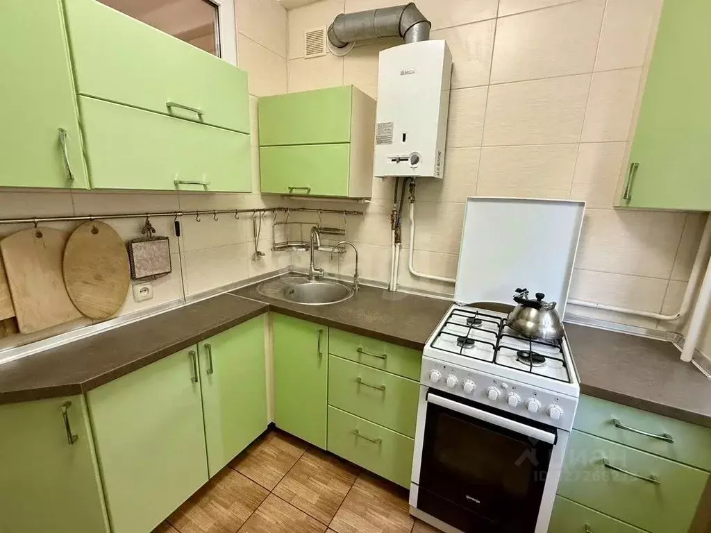 3-к кв. Крым, Симферополь бул. Ивана Франко (61.5 м) - Фото 1