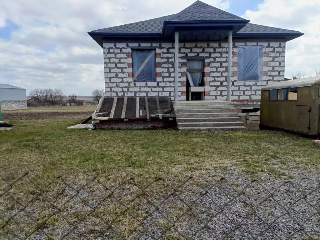 Дом в Ростовская область, Мясниковский район, Краснокрымское с/пос, с. ... - Фото 2