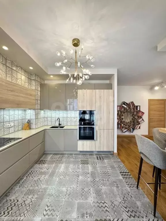 3-к кв. Татарстан, Казань ул. Некрасова, 28 (101.0 м) - Фото 1