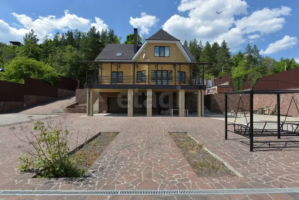 Дом в Воронежская область, Рамонь рп ул. Тутукова, 42 (360 м) - Фото 0