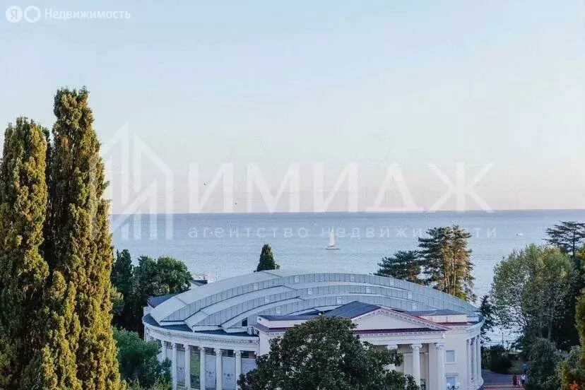 2-комнатная квартира: Сочи, Черноморская улица, 6 (95 м) - Фото 1