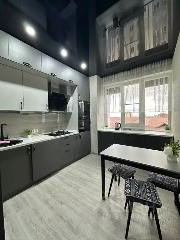 1-к кв. Кабардино-Балкария, Нальчик ул. Тлостанова, 32 (40.0 м) - Фото 1