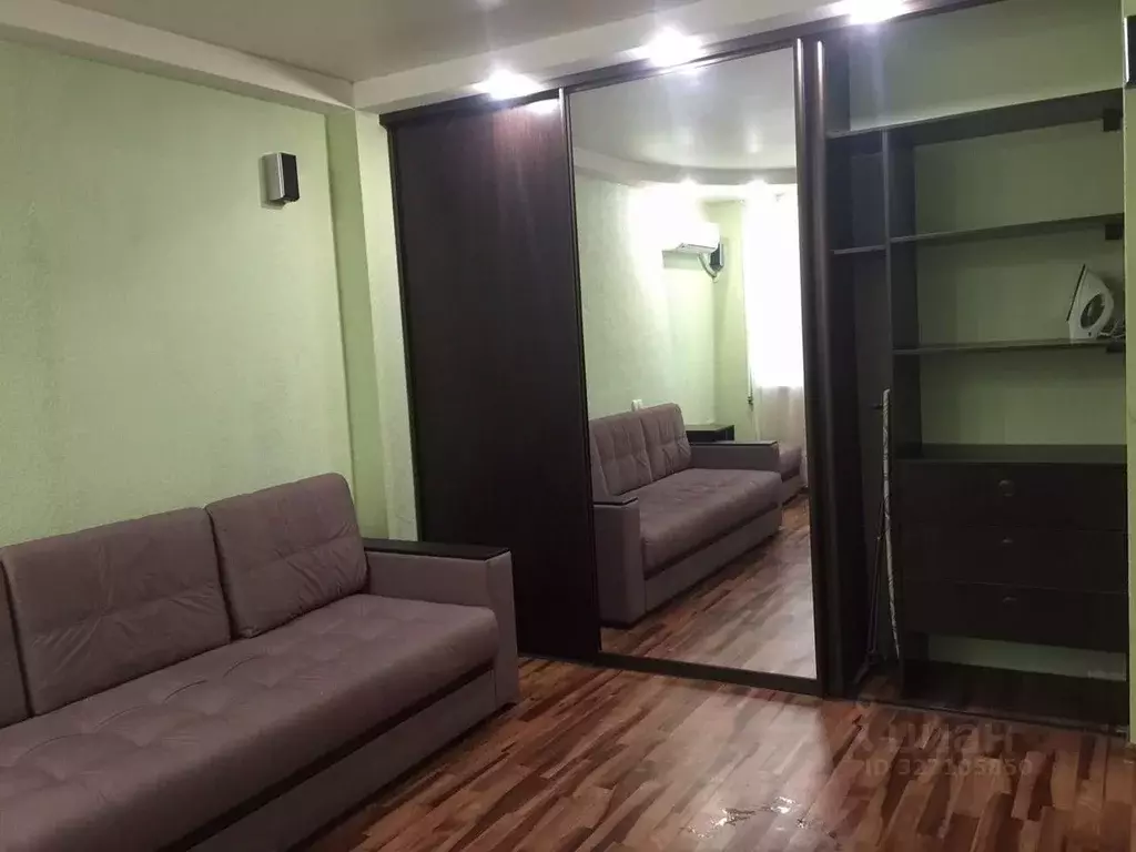 Студия Саратовская область, Саратов Беговая ул., 10 (30.0 м) - Фото 1