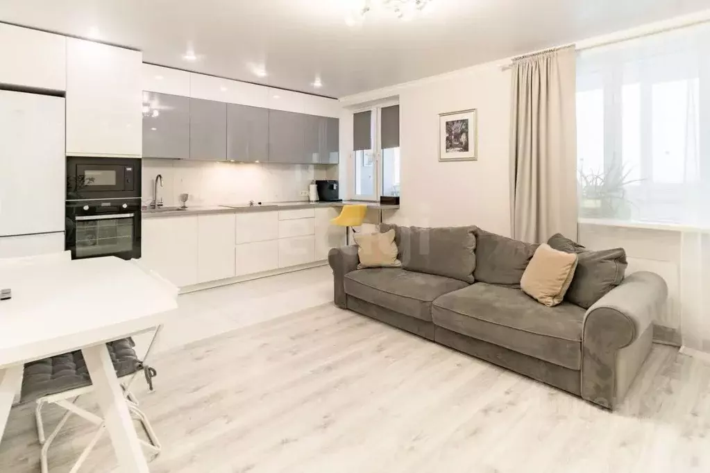 3-к кв. Татарстан, Лаишевский район, Столбищенское с/пос, с. Усады ул. ... - Фото 1