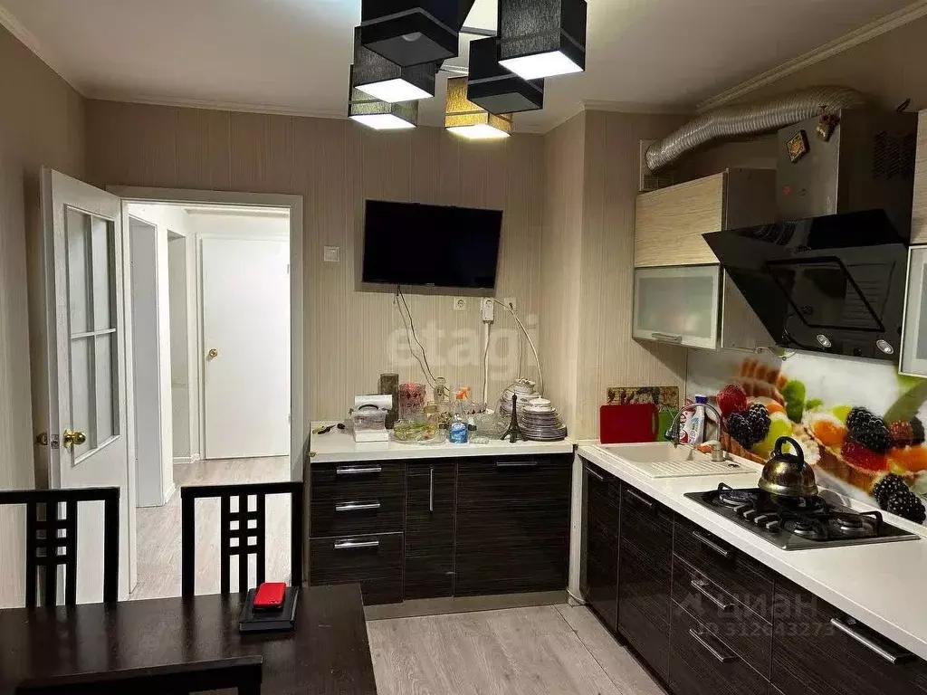 3-к кв. Ямало-Ненецкий АО, Салехард ул. Броднева, 28А (84.3 м) - Фото 1