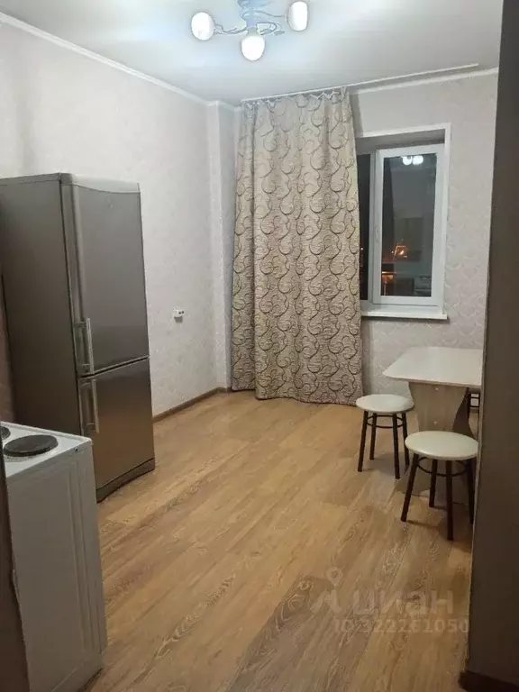 1-к кв. Хакасия, Абакан ул. Кирова, 120А (40.0 м) - Фото 0