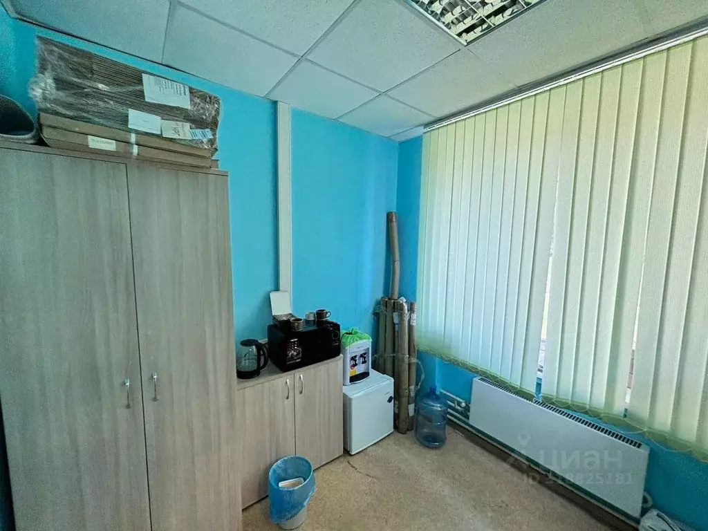 Помещение свободного назначения в Саха (Якутия), Нерюнгри ул. ... - Фото 0