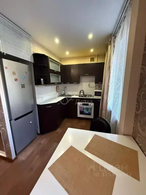 3-к кв. Волгоградская область, Волгоград ул. Таращанцев, 21 (56.7 м) - Фото 1