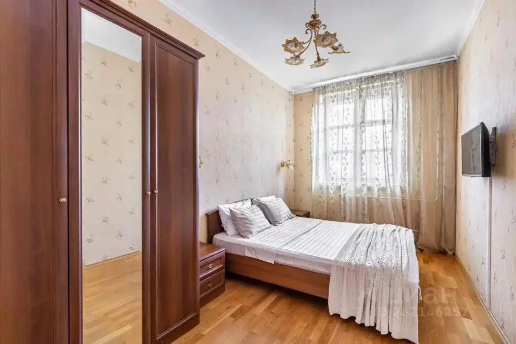 1-к кв. Татарстан, Казань ул. Жуковского, 9 (50.0 м) - Фото 1