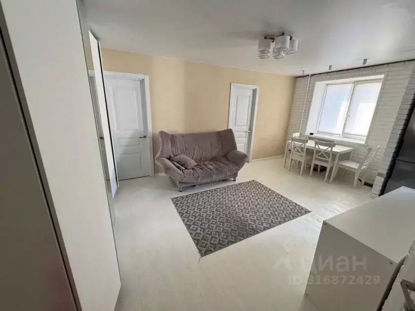 3-к кв. Курганская область, Курган ул. Орлова, 7 (52.0 м) - Фото 0
