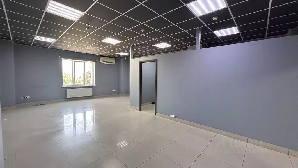 Офис в Краснодарский край, Краснодар Северная ул., 400 (57 м) - Фото 2