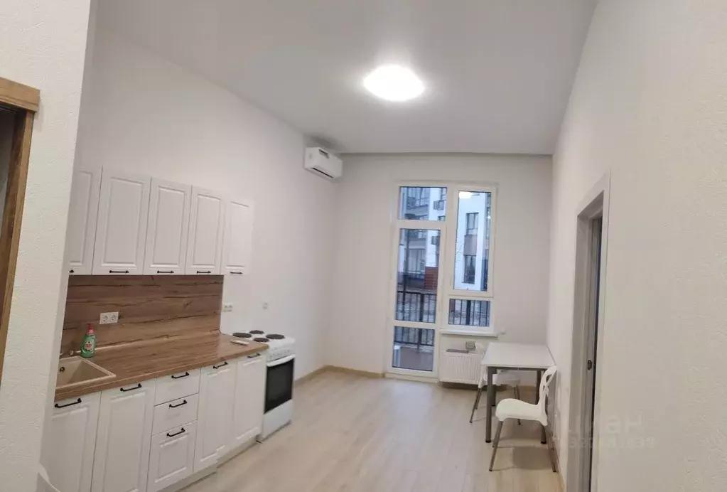 1-к кв. Тюменская область, Тюмень ул. Сергея Свиридова, 11 (36.8 м) - Фото 1