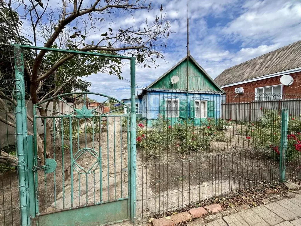 Дом в Краснодарский край, Тимашевский район, Медведовское с/пос, ... - Фото 1