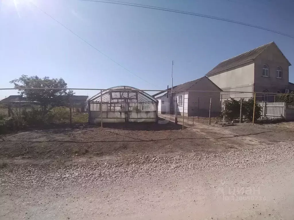 Дом в Крым, Кировское пгт ул. Сахарова (39 м) - Фото 1