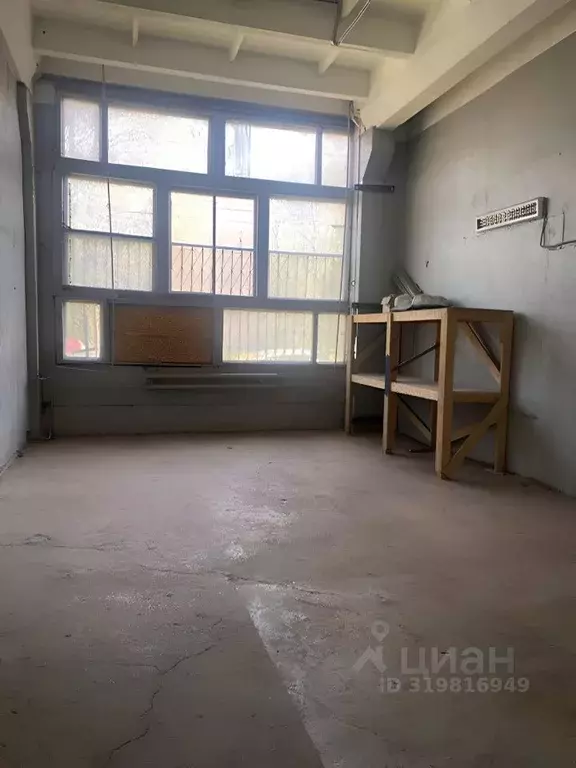 Производственное помещение в Санкт-Петербург ул. Новоселов, 8 (53 м) - Фото 0