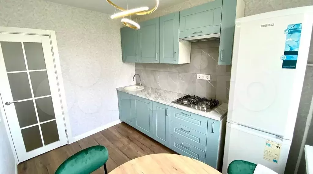 2-к. квартира, 60 м, 4/9 эт. - Фото 1
