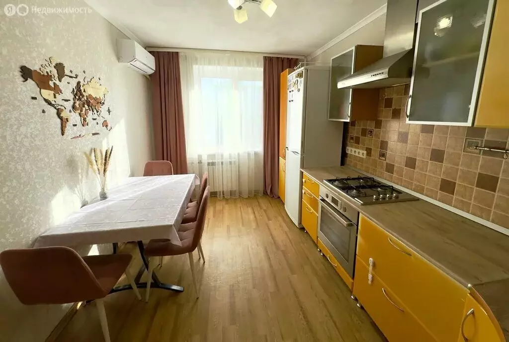 2-комнатная квартира: Энгельс, Золотовская улица, 14 (50 м) - Фото 1