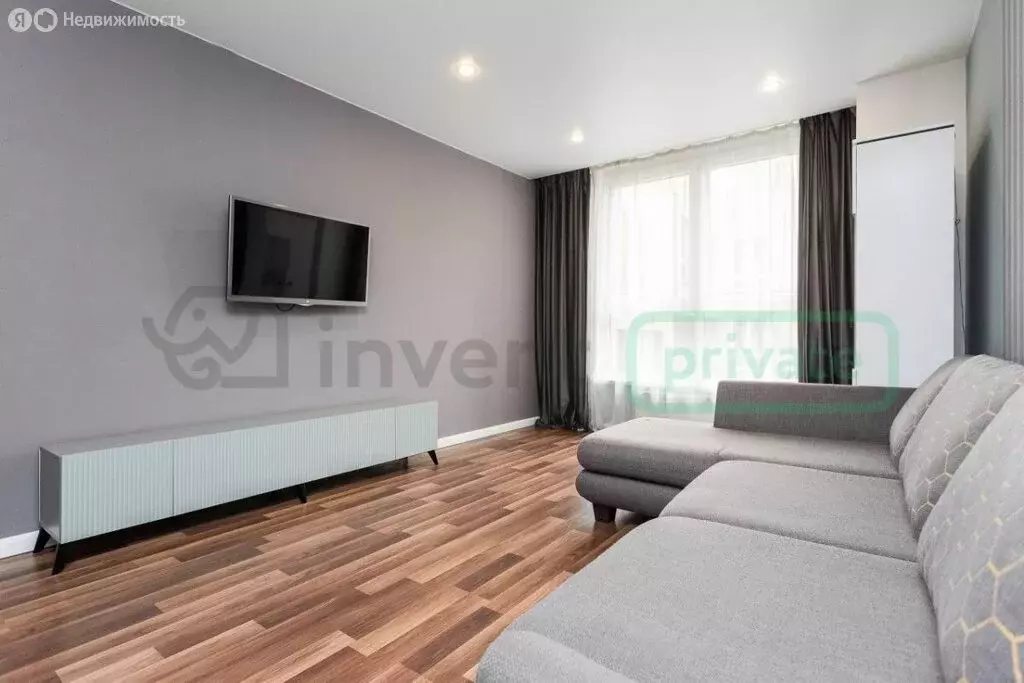 1-комнатная квартира: Калининград, проспект Победы, 80 (64.3 м) - Фото 1