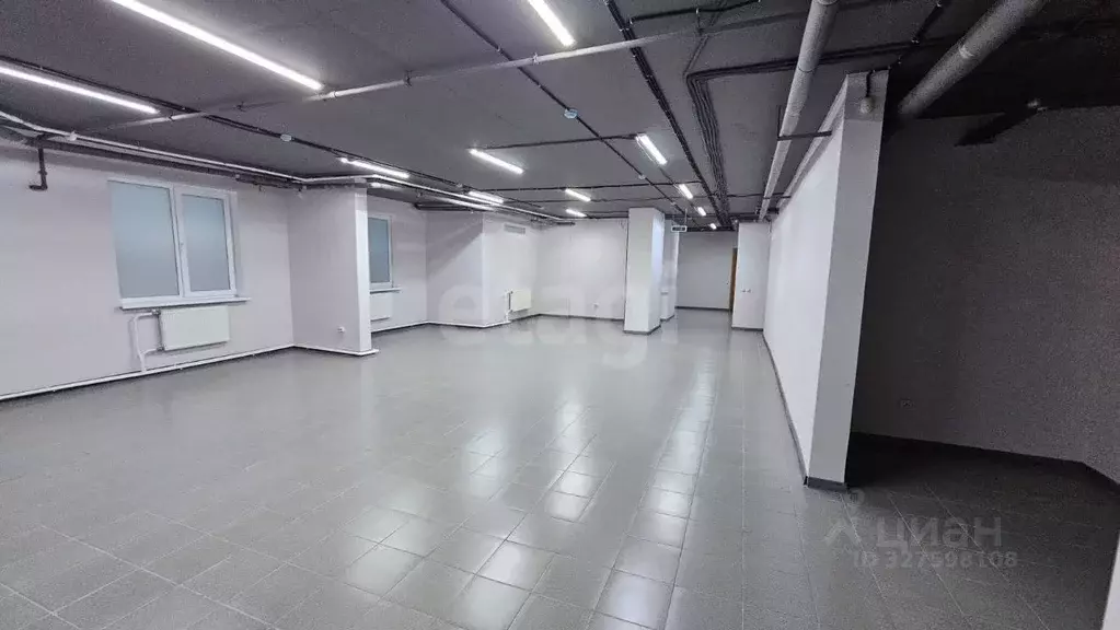 Помещение свободного назначения в Тюменская область, Тюмень Малая ... - Фото 1