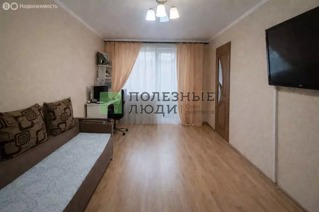 3-комнатная квартира: Сызрань, проспект 50 лет Октября, 6 (61.5 м) - Фото 2