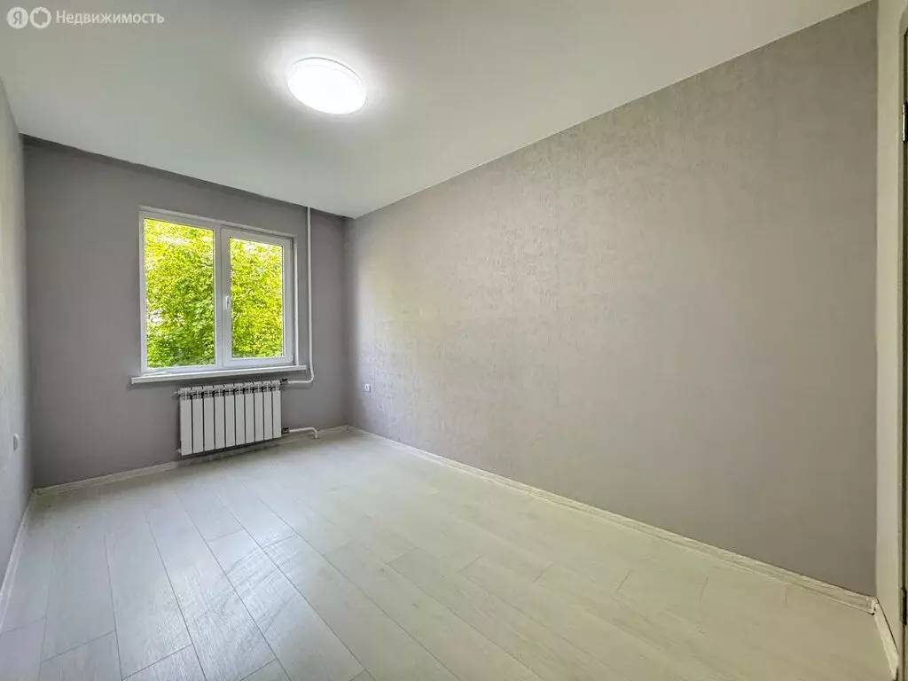 3-комнатная квартира: Нальчик, улица Ватутина, 31 (66 м) - Фото 0