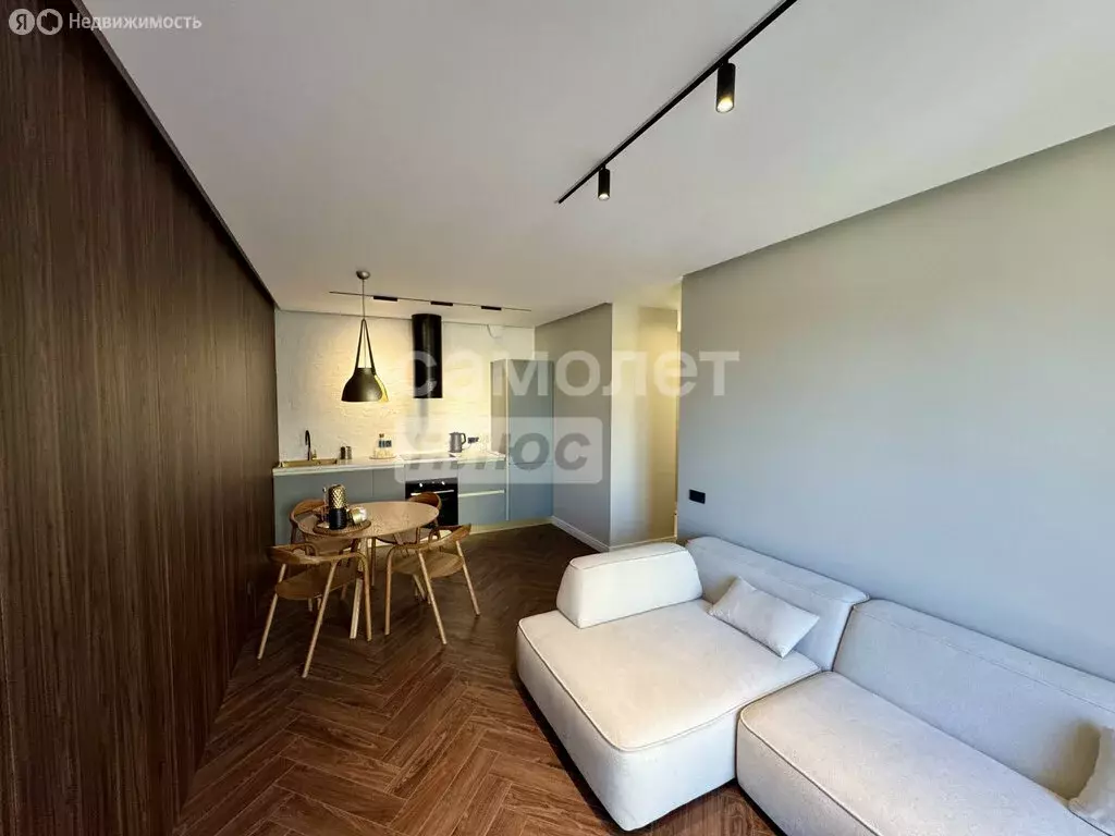 3-комнатная квартира: Ижевск, Красная улица, 140 (60 м) - Фото 1