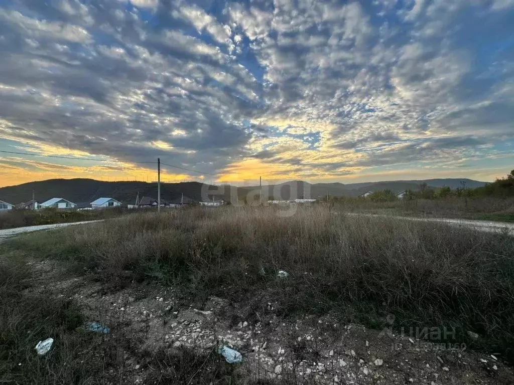 Участок в Краснодарский край, Новороссийск городской округ, с. ... - Фото 1