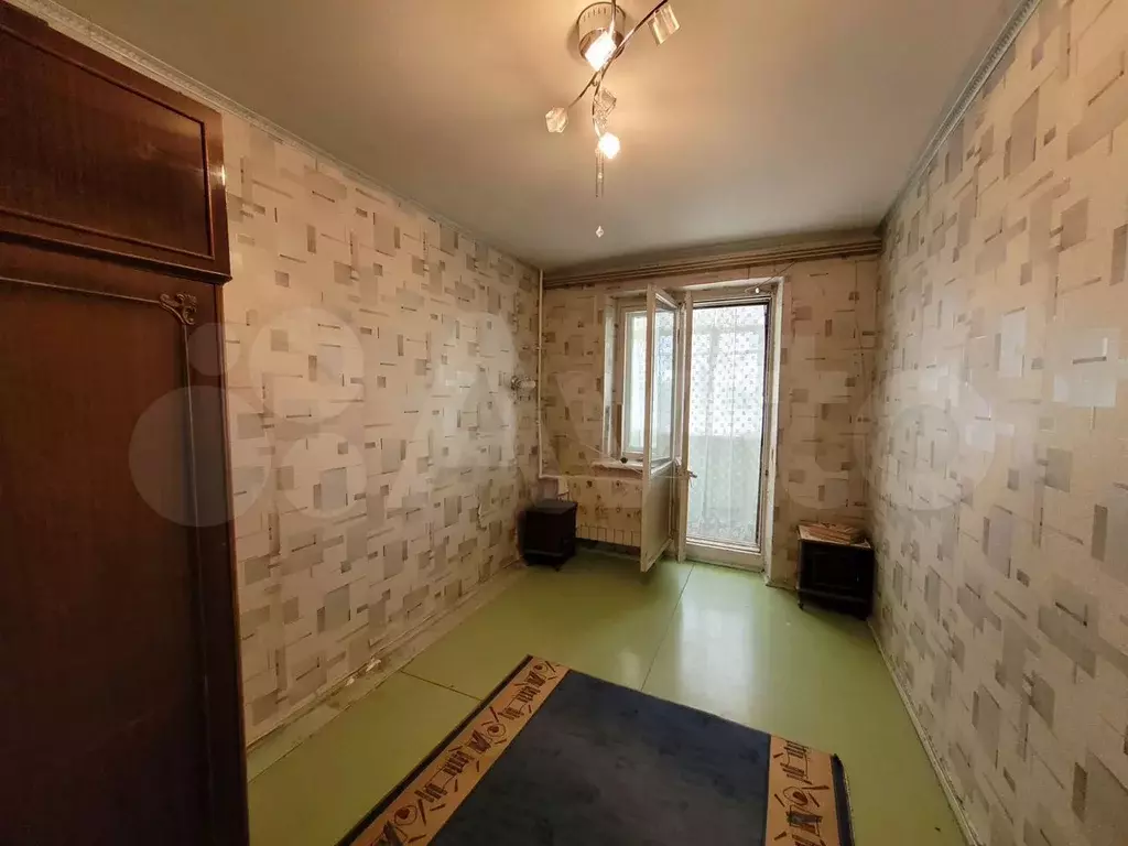Комната 13 м в 3-к., 4/9 эт. - Фото 0