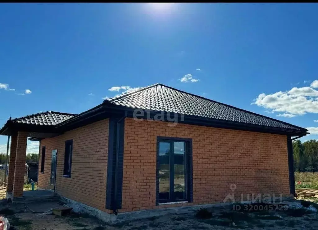 Дом в Калужская область, Совхоз Боровский с/пос, д. Уваровское  (120 ... - Фото 1