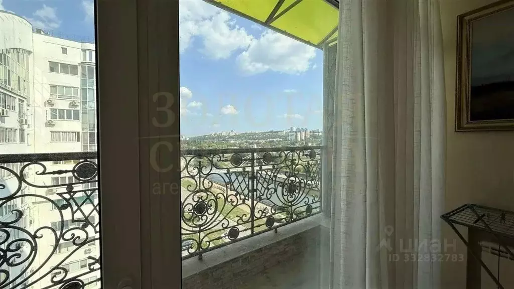 3-к кв. Белгородская область, Белгород Гостенская ул., 2а (103.8 м) - Фото 2