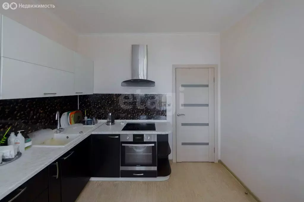 1-комнатная квартира: Тюмень, улица Пермякова, 88 (41 м) - Фото 1