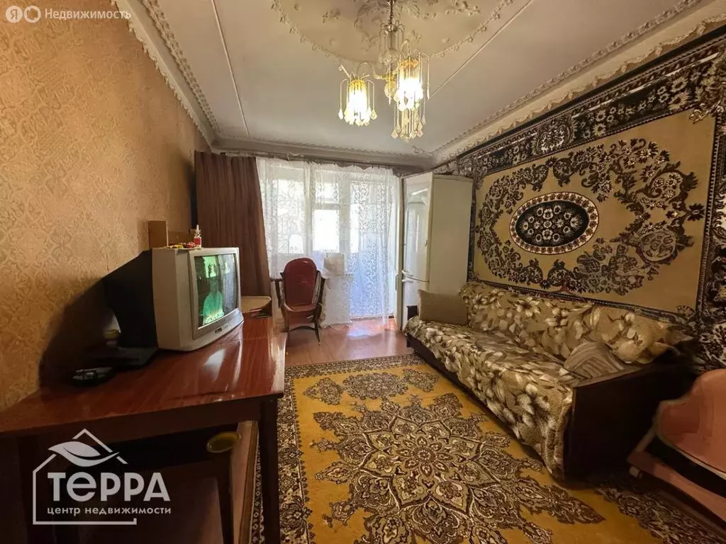 3-комнатная квартира: Евпатория, улица имени 60-летия Октября, 21 ... - Фото 0