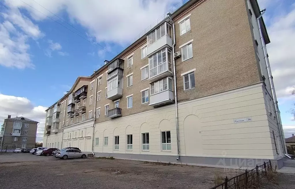 2-к кв. Свердловская область, Каменск-Уральский Исетская ул., 36 (59.3 ... - Фото 1