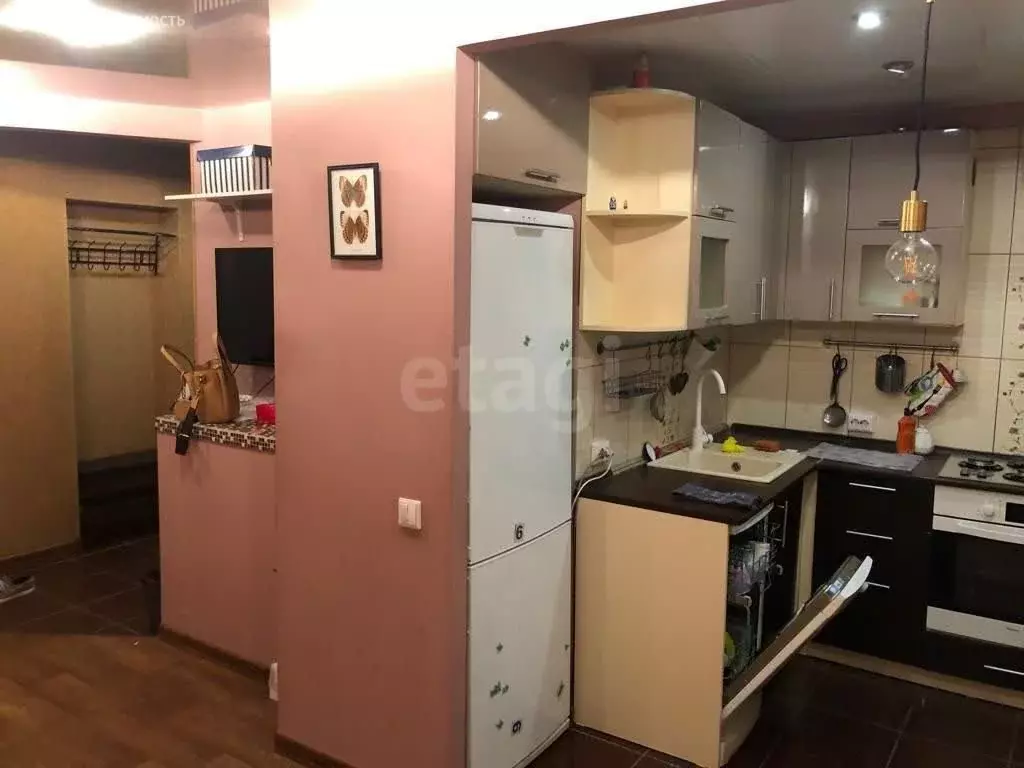 2-комнатная квартира: Омск, проспект Мира, 6А (42 м) - Фото 2