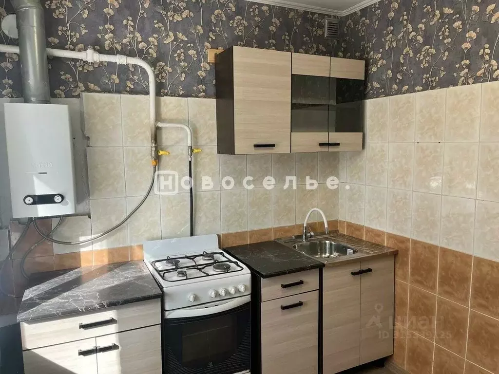 2-к кв. Рязанская область, Рязань Радиозаводская ул., 8 (42.9 м) - Фото 0